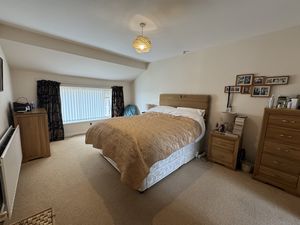 MASTER BEDROOM- click for photo gallery